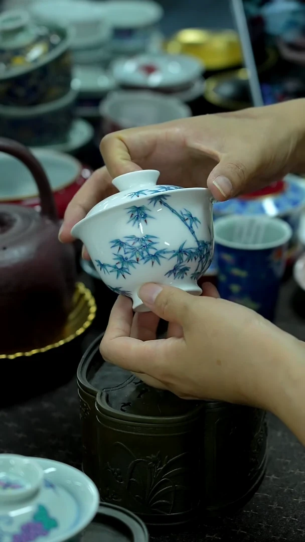 搬迁完毕 景德镇手绘茶具福利