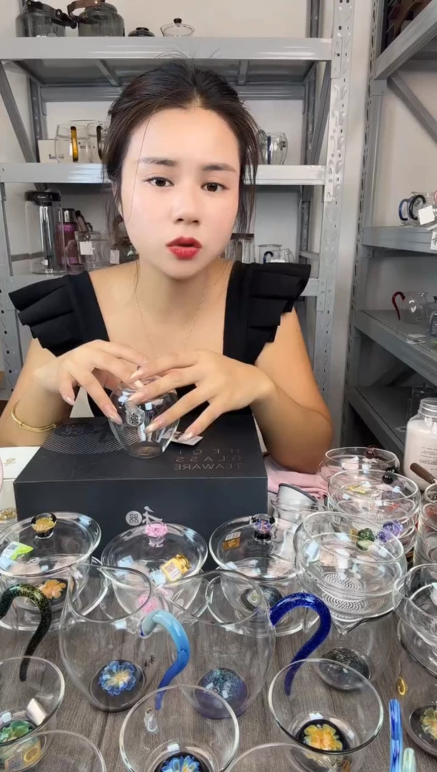 手工艺品玻璃禾器 文巧壶 浅紫色