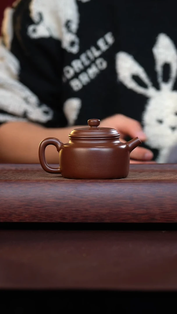 【闪购商品】手工原矿某革紫泥德钟  200cc