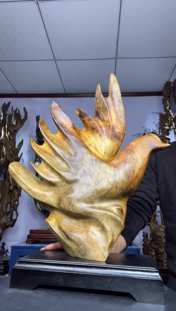 金丝楠木雕款道*一金丝楠木工艺品摆件