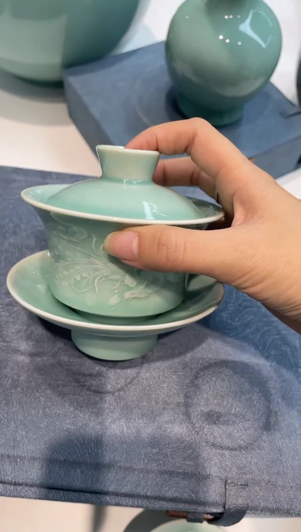 瓷纯手工  特价福利 微瑕 慧仙青瓷 定点福利放漏