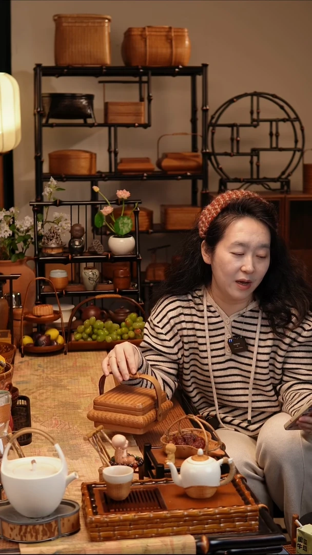拱月小提篮