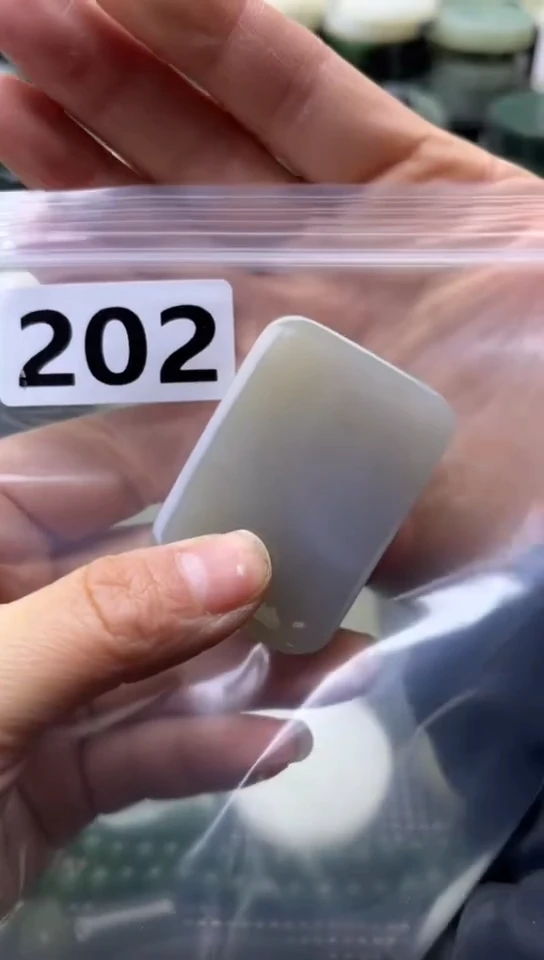 未镶嵌和田玉珠宝半成品牌子