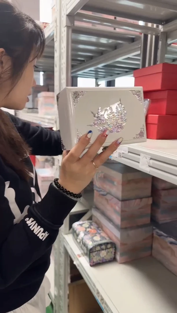 【闪购商品】瓷A090------------