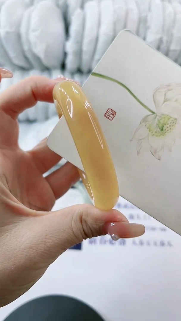 【闪购商品】石英质玉手镯未镶嵌0682626376-多样性发货