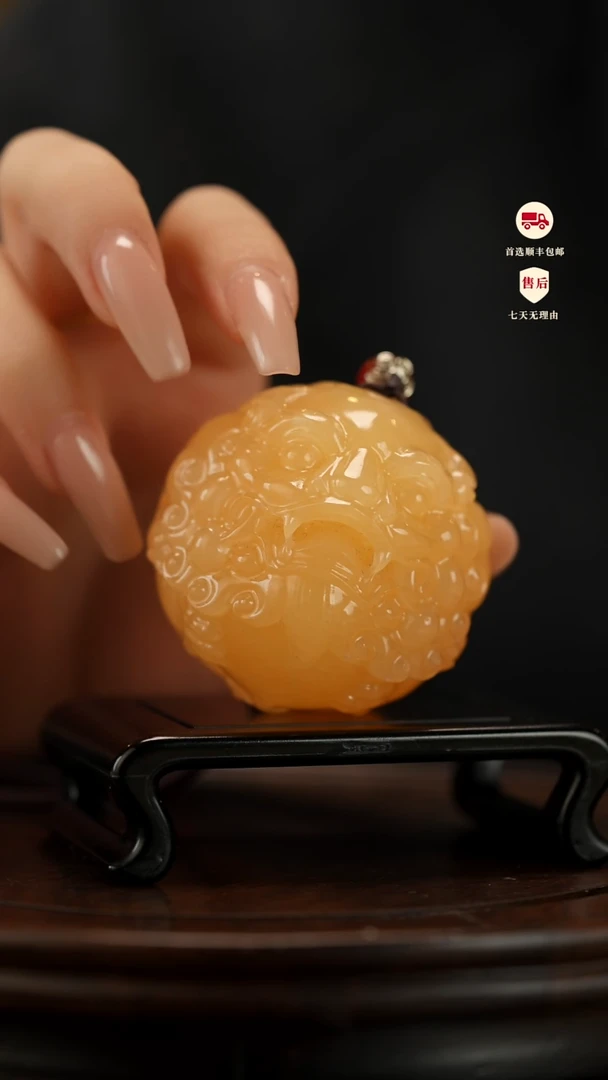 云南石金田黄醒狮貔貅手把件摆件挂件