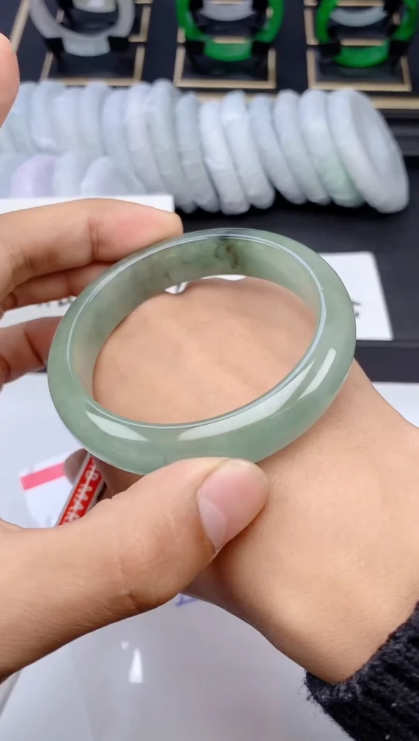 未镶嵌手镯翡翠032