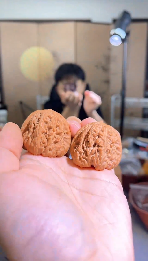 文玩核桃吊坠小*平谷凹底