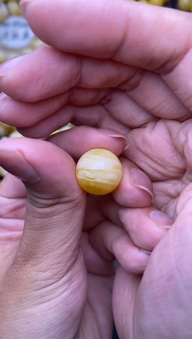 裸石琥珀未镶嵌大小姐珠宝62