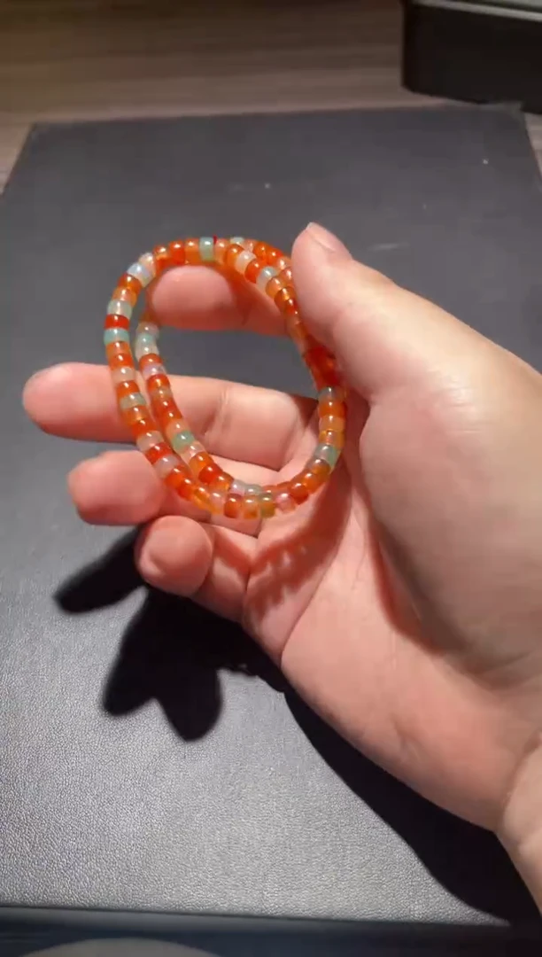玛瑙/玉髓单圈手串未镶嵌52241221-02多样性发货，发其一