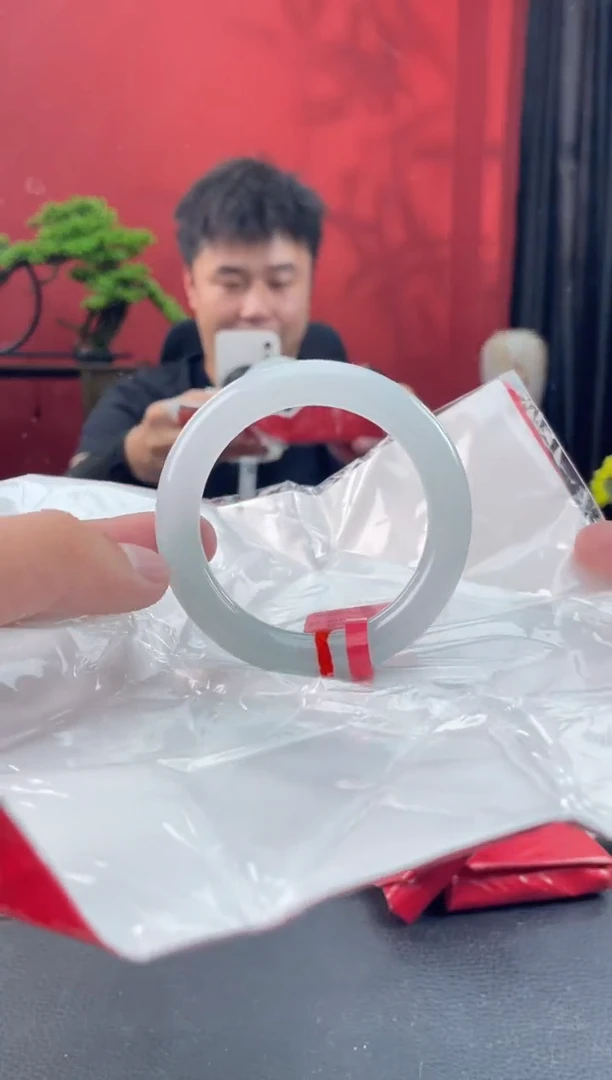 未镶嵌手镯翡翠8