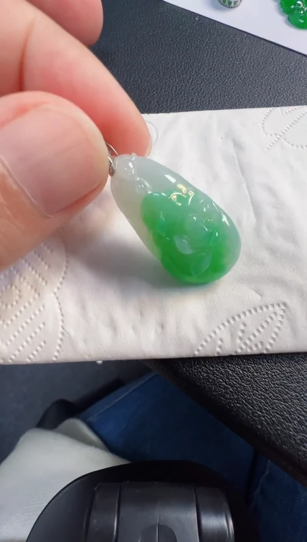 吊坠(不含链)18K金镶嵌翡翠3880