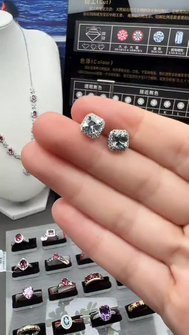 银S925镶嵌耳坠海蓝宝石80