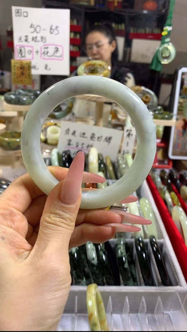 未镶嵌岫玉手镯22 62+ 包容