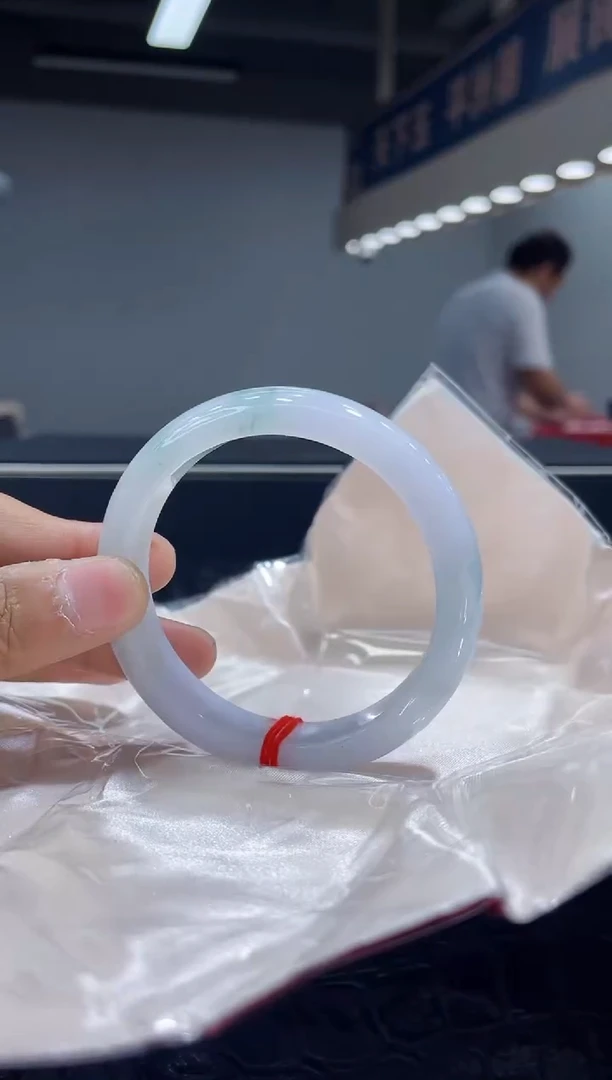 未镶嵌手镯翡翠8