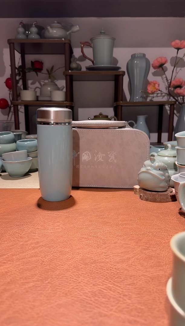 杯子瓷汝瓷保温杯 带可显温控 带高端礼盒 仿古釉一级精品