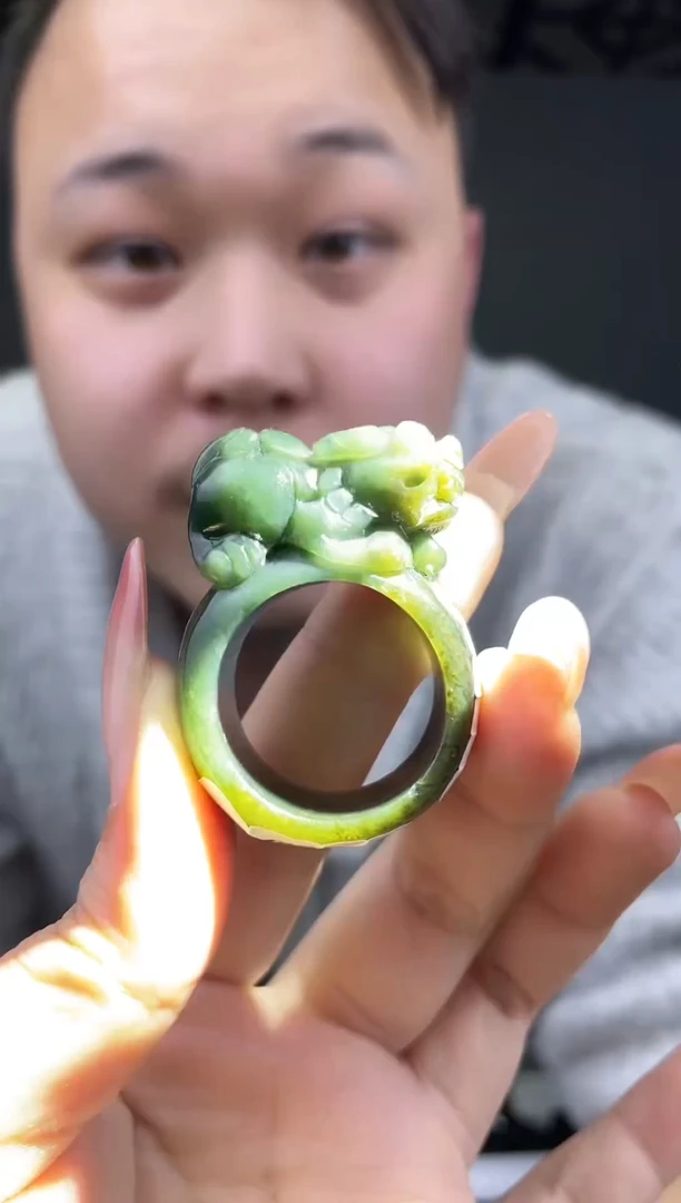 未镶嵌和田玉挂件1