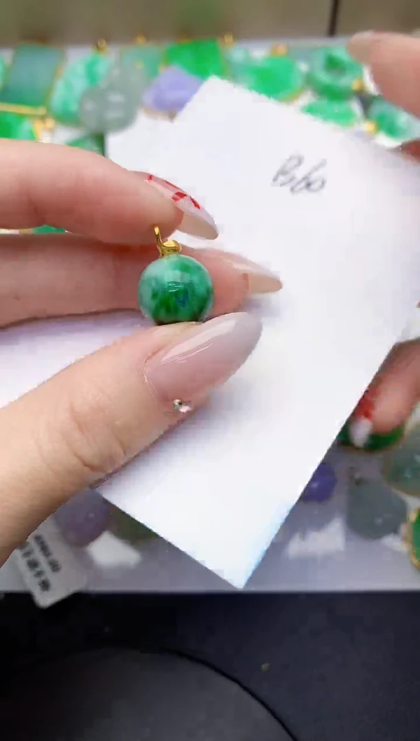 【闪购商品】翡翠颈饰18K金镶嵌0000000000