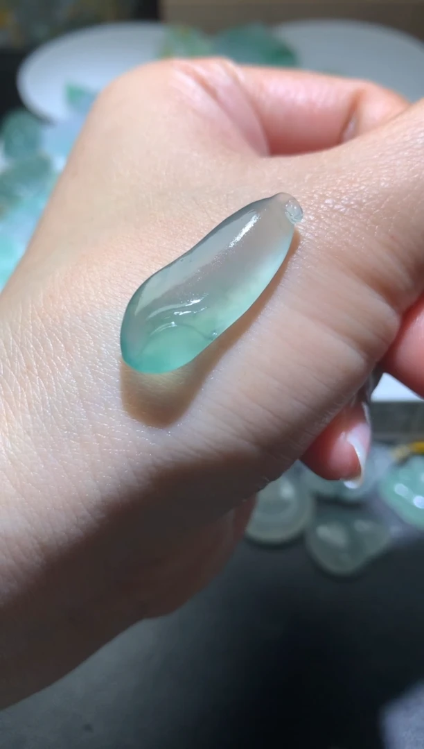 定制翡翠未镶嵌毛货