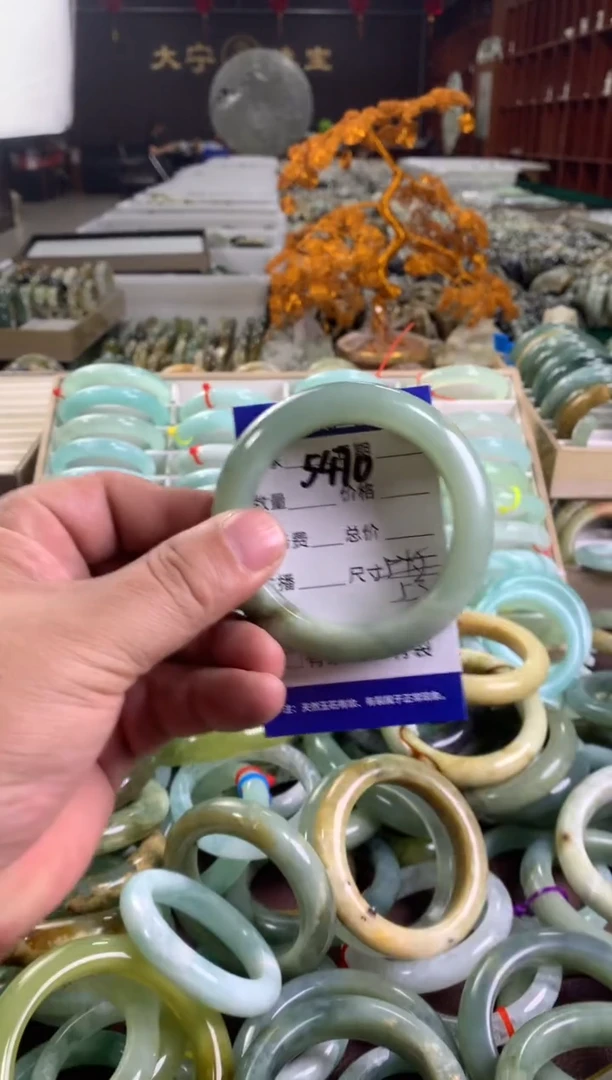 蛇纹石玉未镶嵌手镯5470