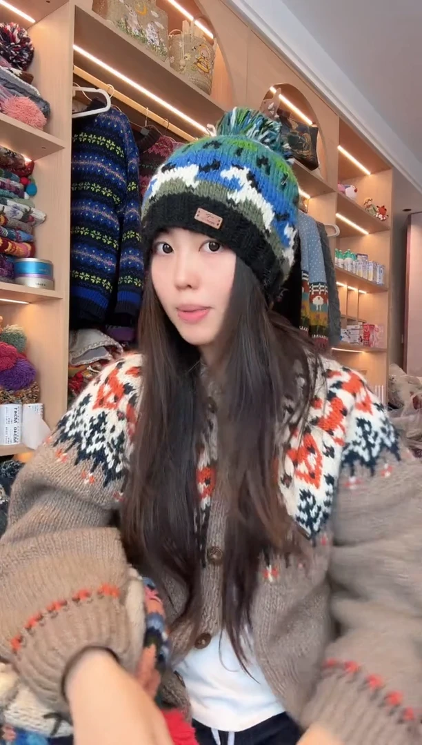 羊毛小马单球帽