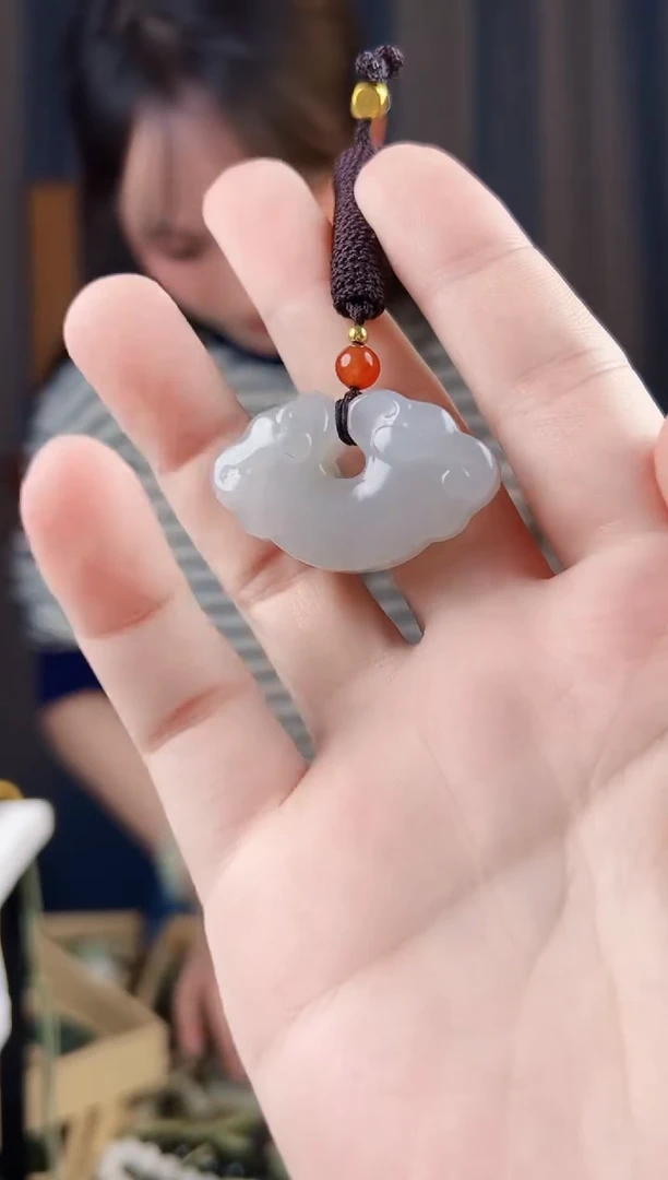 颈饰未镶嵌和田玉拍一发一，多样性发货