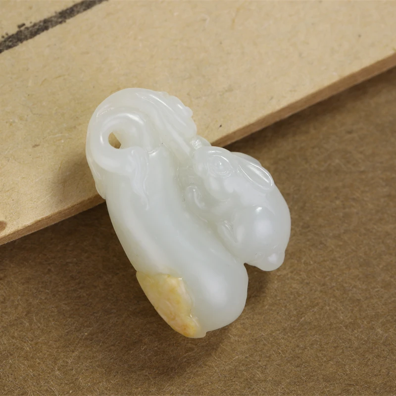 【央博玉专属】和田玉玉兔挂件YJSZ1168尺寸：37.6*24.3*10.9mm