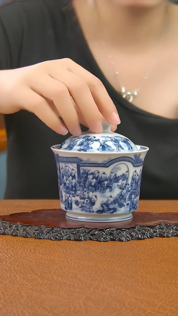 景德镇手工青花百子图盖碗