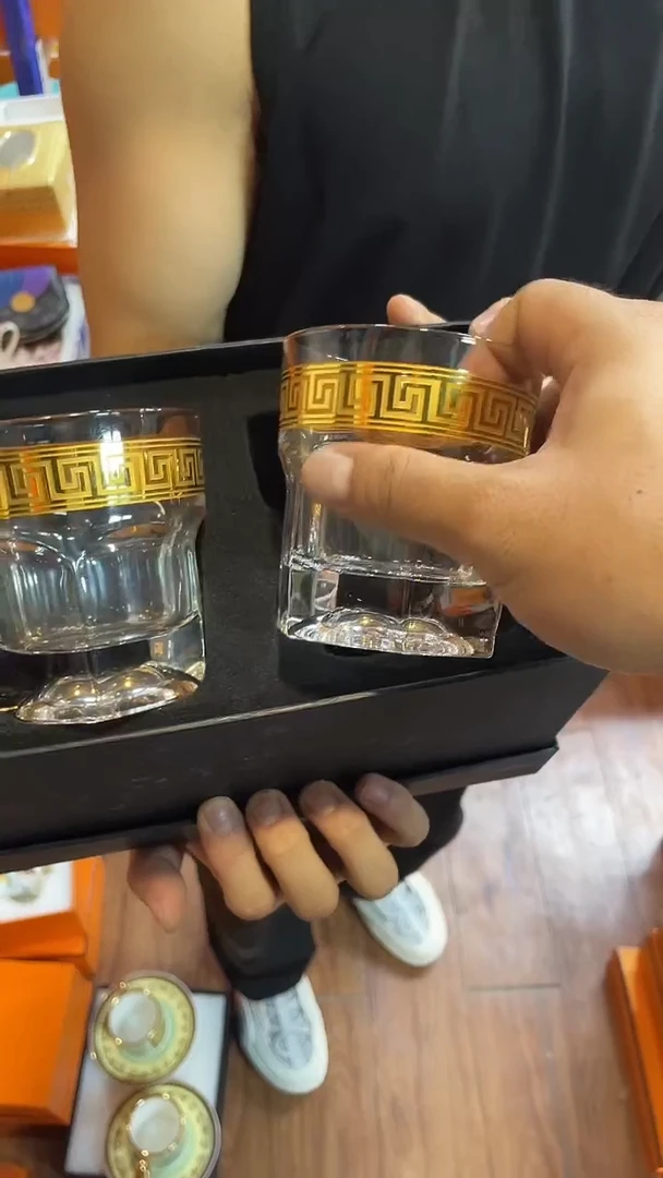 杯鸿辉家品牌瓷器，京东包邮！