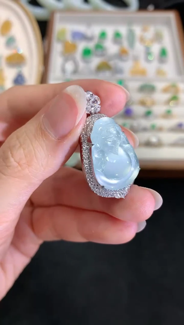 【闪购商品】翡翠吊坠(不含链)18K金镶嵌W113|29999