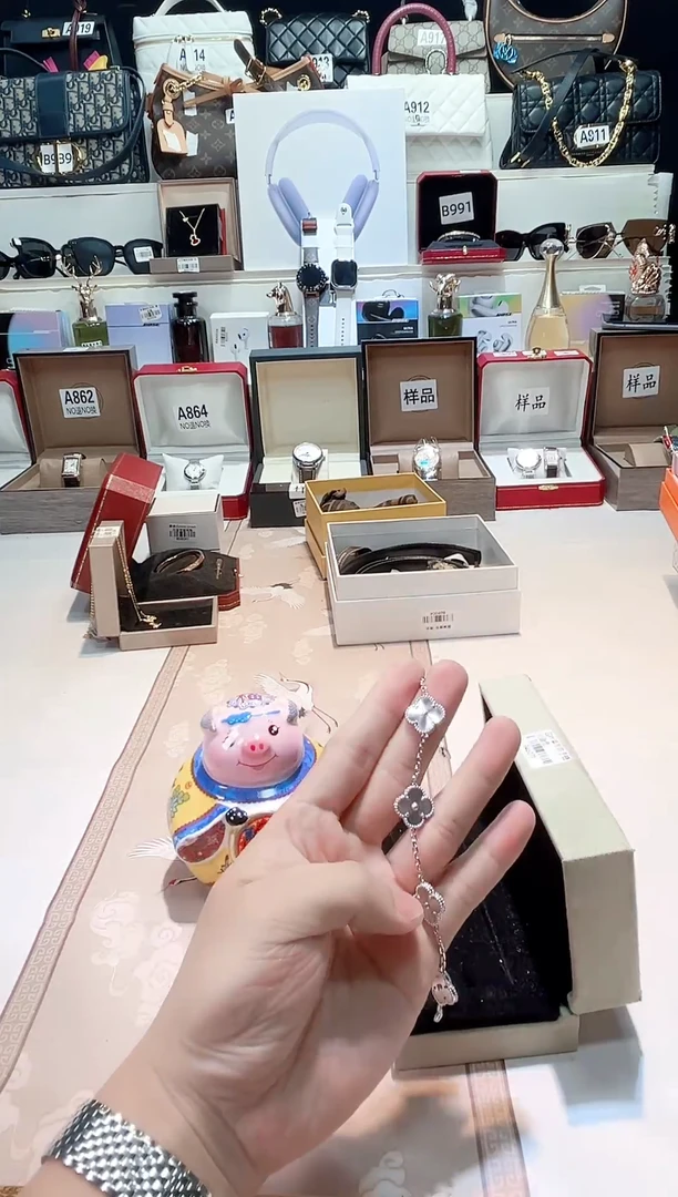 瓷片瓷器 库房到期 全部地板价@@1