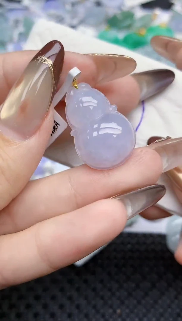 颈饰18K金镶嵌翡翠148   天然翡翠A货  百元以上9米证书费自理