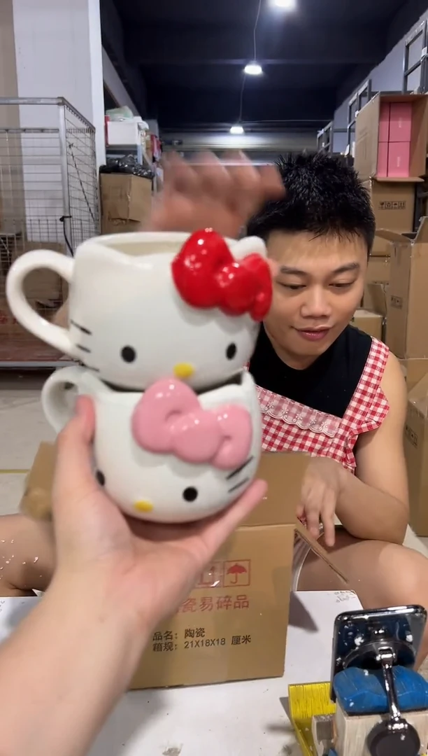 瓷片红色加粉色蝴蝶结kt头杯2件套微瑕