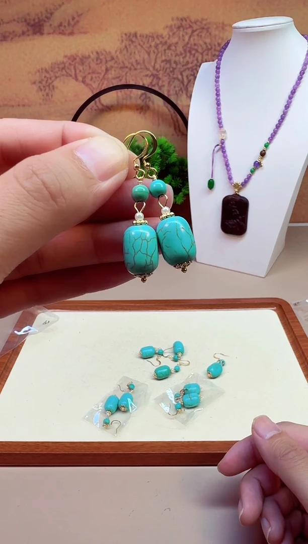 14K金镶嵌耳钉玛瑙/玉髓E39