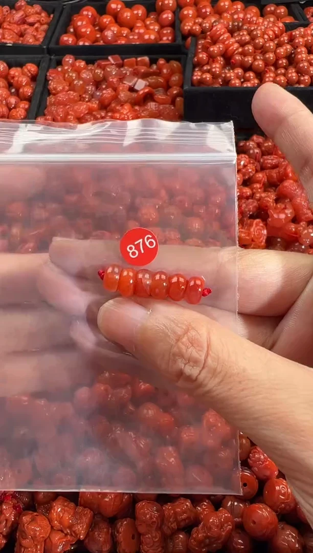 颈饰未镶嵌南红玛瑙1