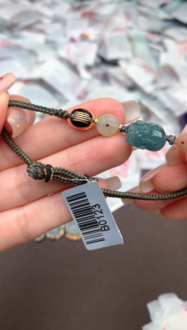 未镶嵌挂件翡翠一