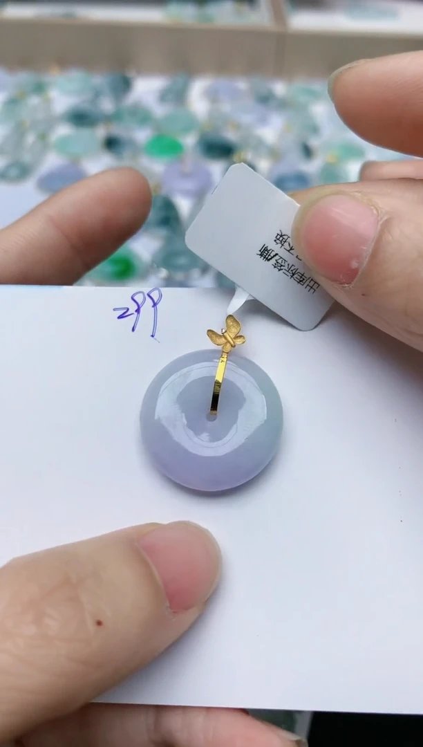 【闪购商品】翡翠颈饰18K金镶嵌天然翡翠A货    299