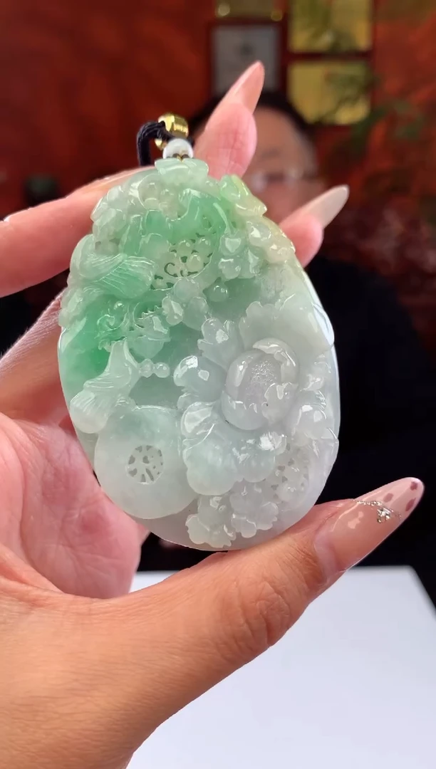 【闪购商品】定制翡翠未镶嵌挂件发货（拍一发一）