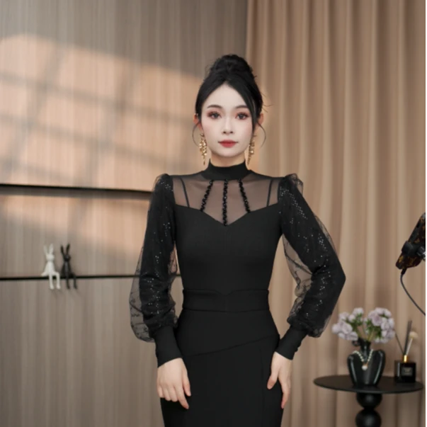 欧货蕾丝拼接圆领长袖T恤女性感微透修身时尚气质打底衫镂空上衣