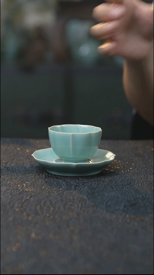 宝象花盏托套 汝瓷 （拾汝）（淡天青）