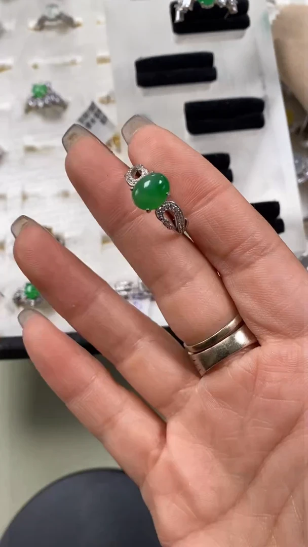 【闪购商品】翡翠戒指银S925镶嵌9961