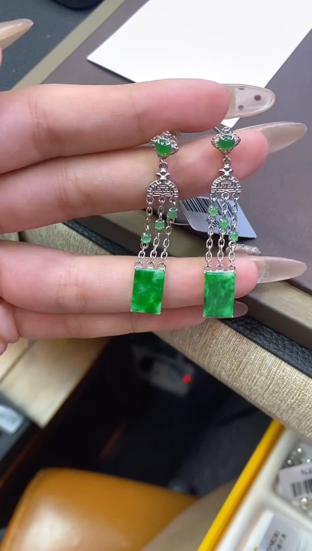 颈饰银S925镶嵌翡翠净货15906