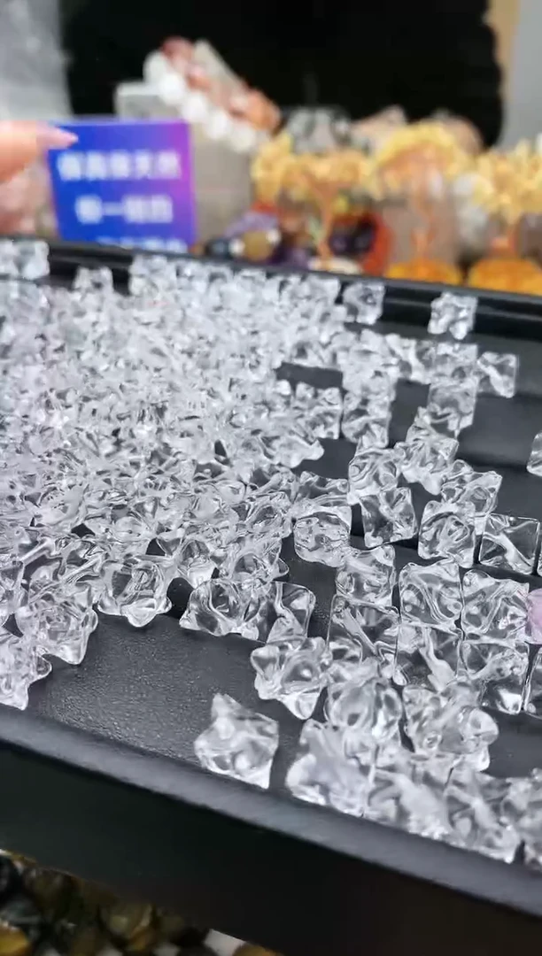 【闪购商品】水晶吊坠(不含链)未镶嵌72a多样性发其一/2.6/1个