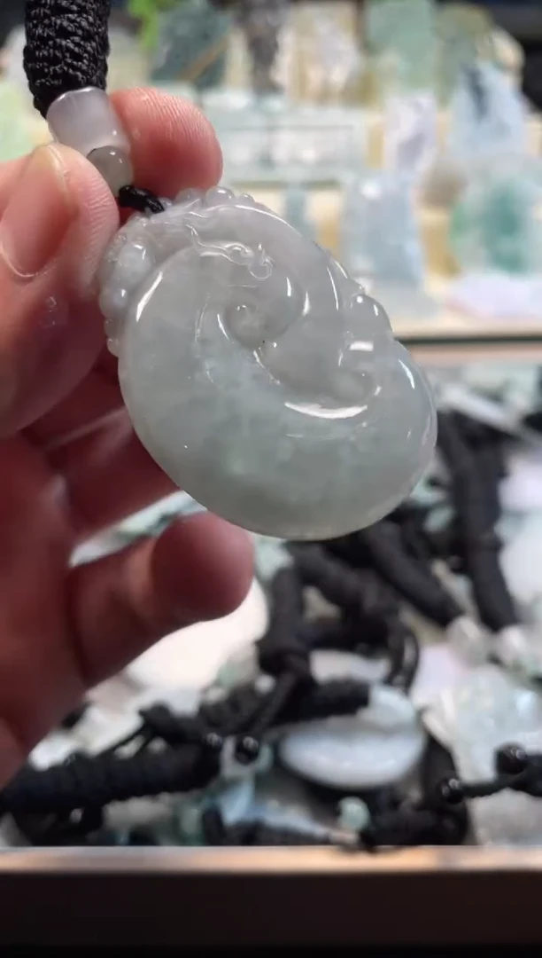 颈饰未镶嵌翡翠11/19/093