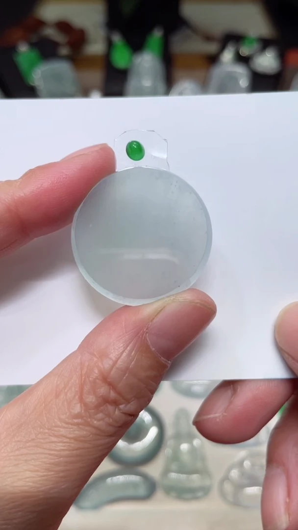 颈饰未镶嵌翡翠无事牌29.2/4.1