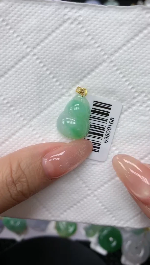 颈饰18K金镶嵌翡翠1111111111