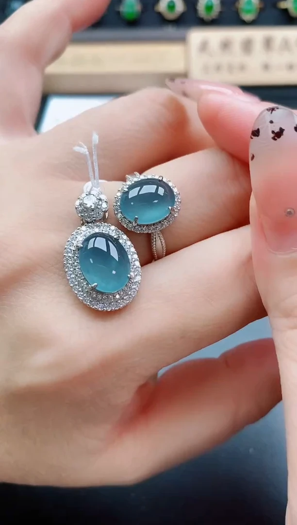 吊坠(赠链)银S925镶嵌翡翠1