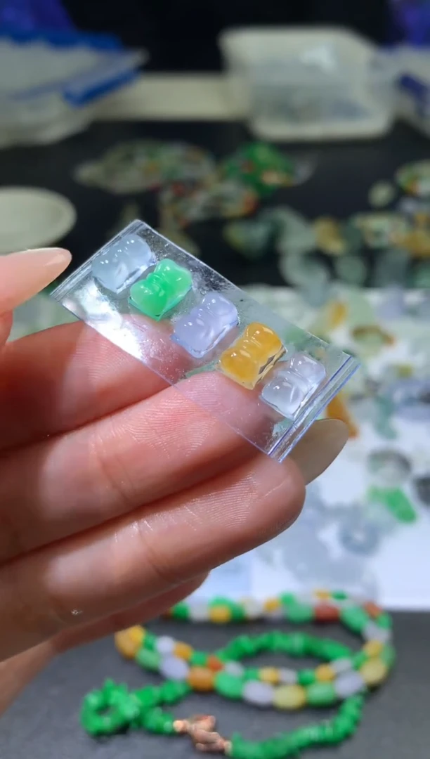 未镶嵌定制翡翠毛货