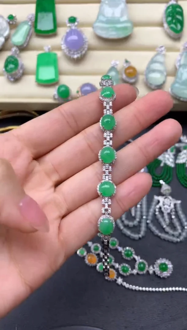 【闪购商品】翡翠手链18K金镶嵌548中国好珍宝