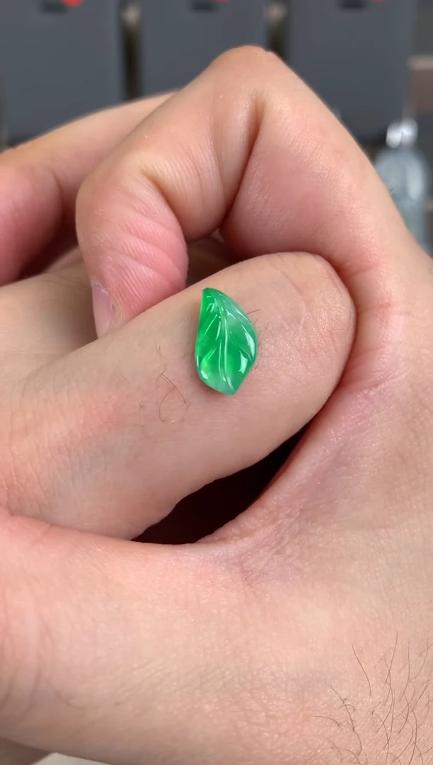 未镶嵌定制翡翠裸玉